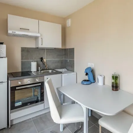 Apartman Cozy Studio Close To City-center