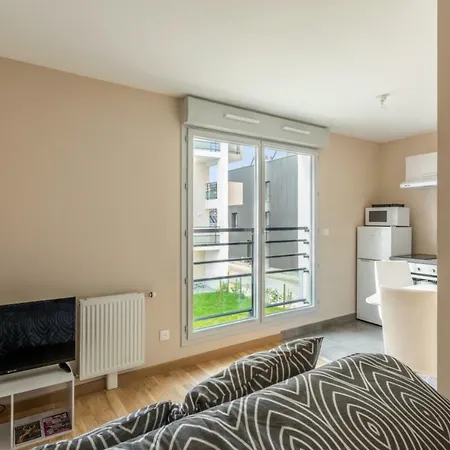 Cozy Studio Close To City-center Apartman